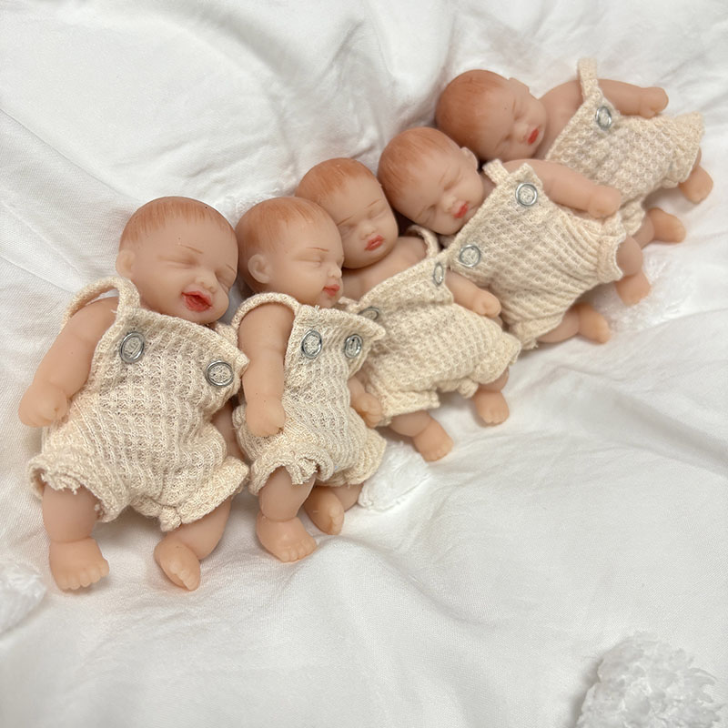 ตุ๊กตาซิลิโคนเหมือนจริง ขนาด 4 - Reborn Baby Doll Silicone Realistic บทวิจารณ์และราคา